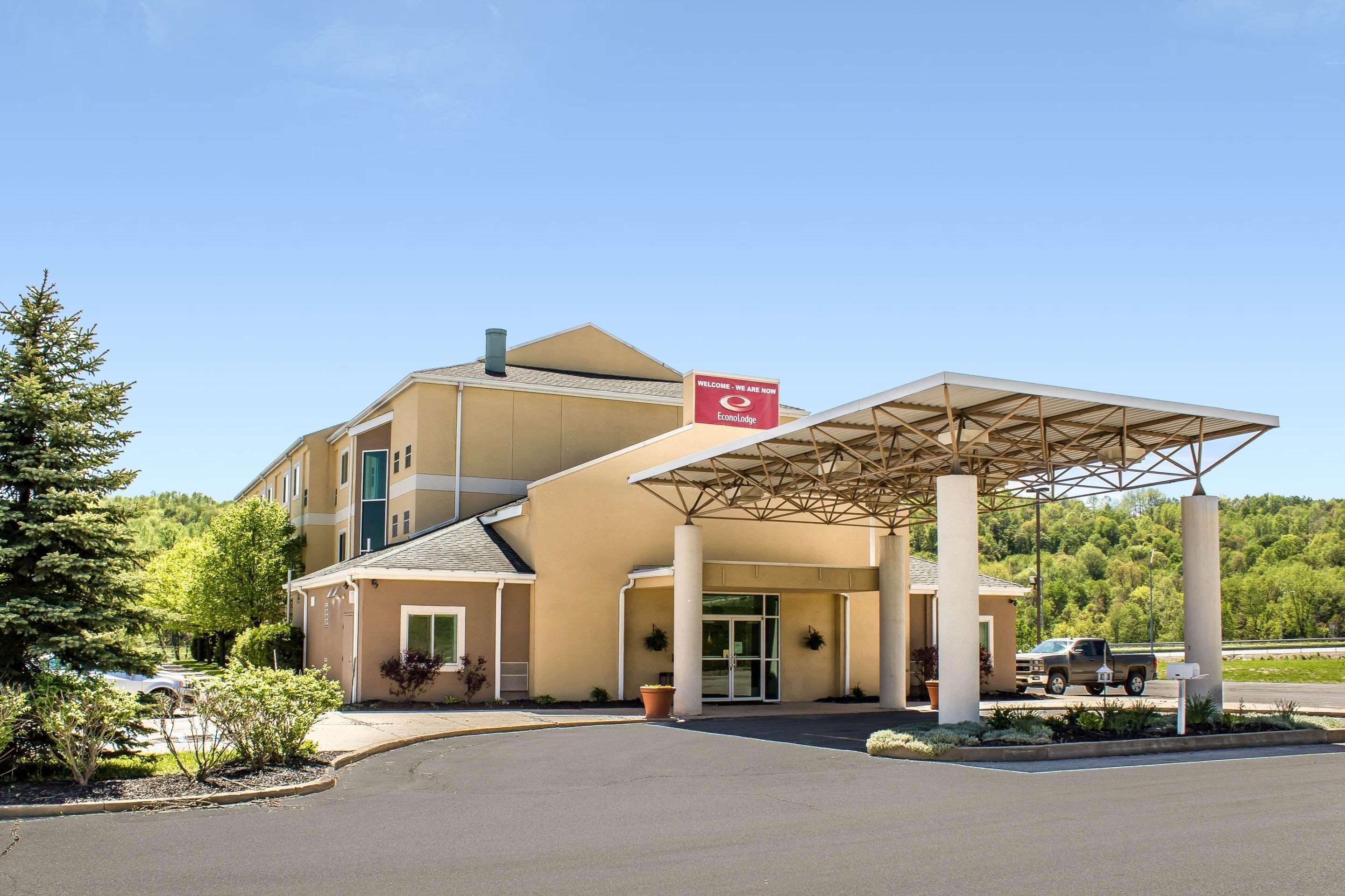 Econo Lodge Meadville Exterior photo